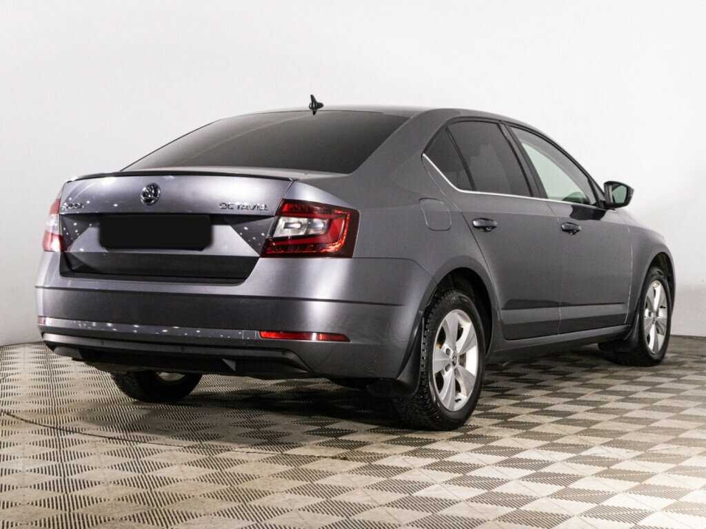 Б/У Шкода Октавия 2018 года. Фото: #4