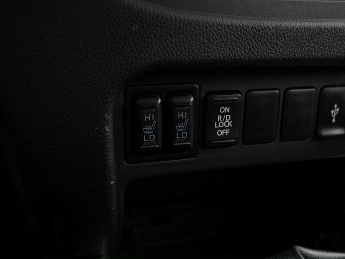 Mitsubishi Pajero Sport 2017 года с пробегом. Фото: #19