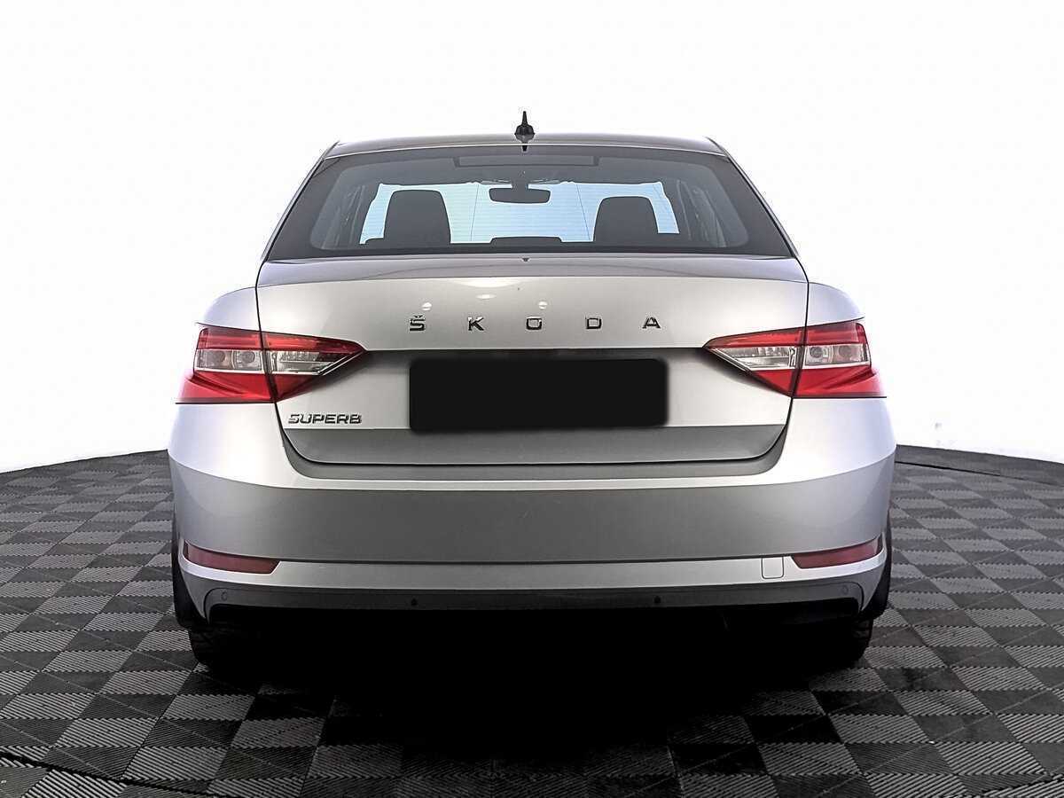 Skoda Superb 2021 года с пробегом. Фото: #5