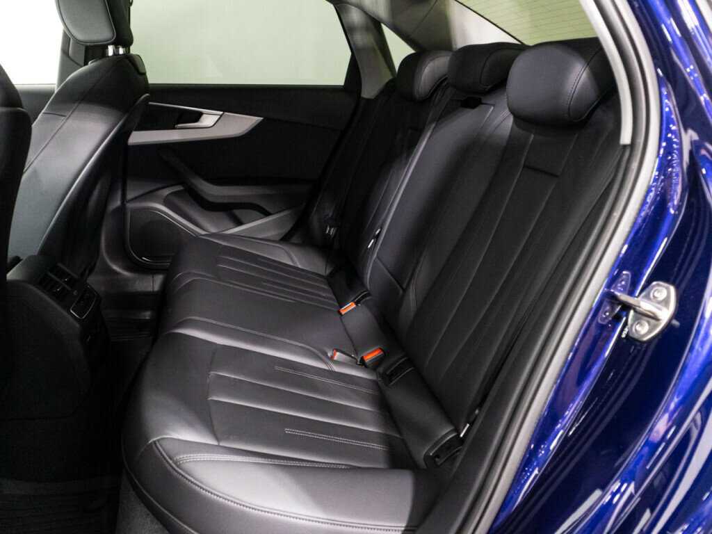 Audi A4 2019 года с пробегом. Фото: #9