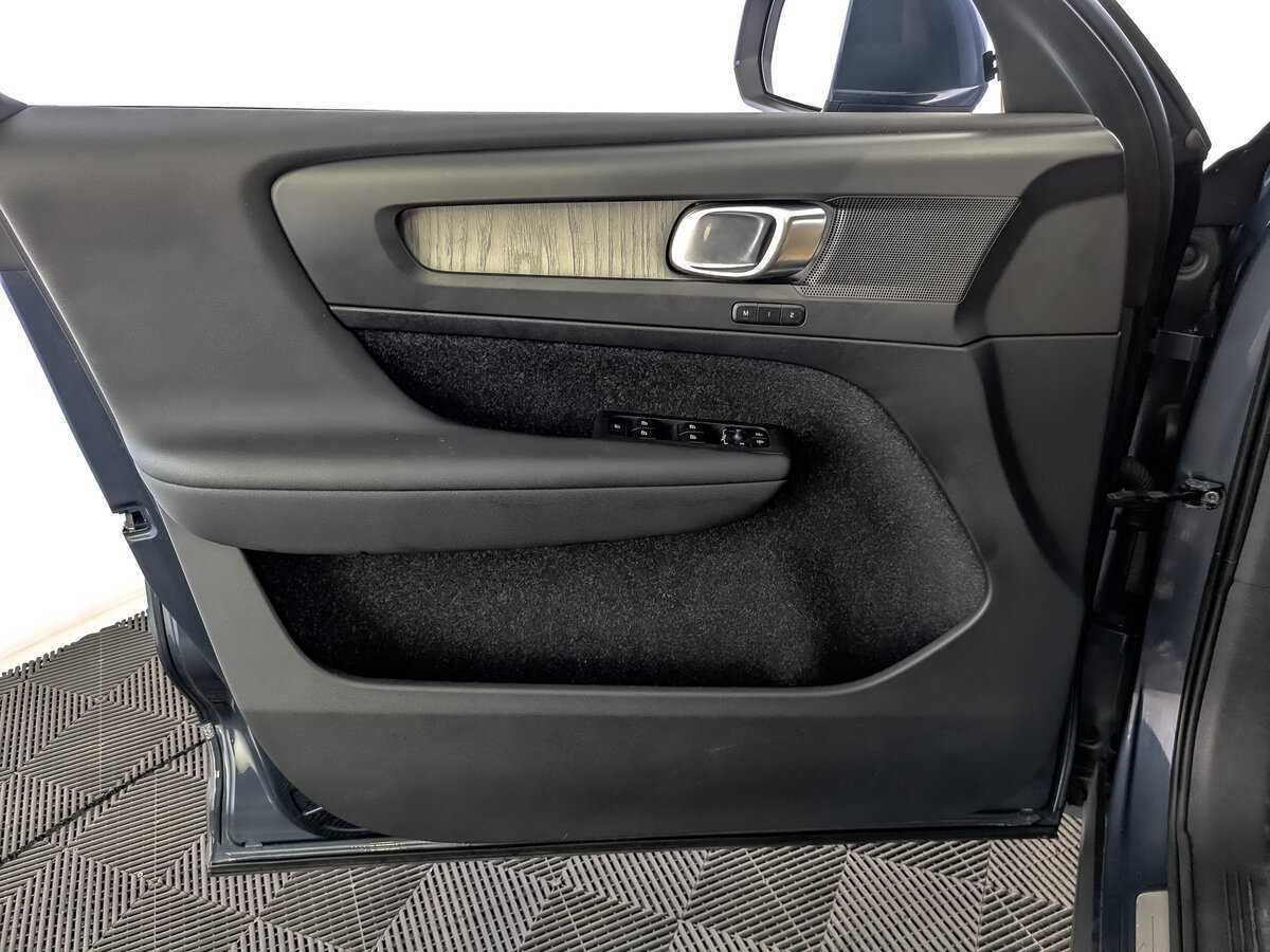 Volvo XC40 2019 года с пробегом. Фото: #17