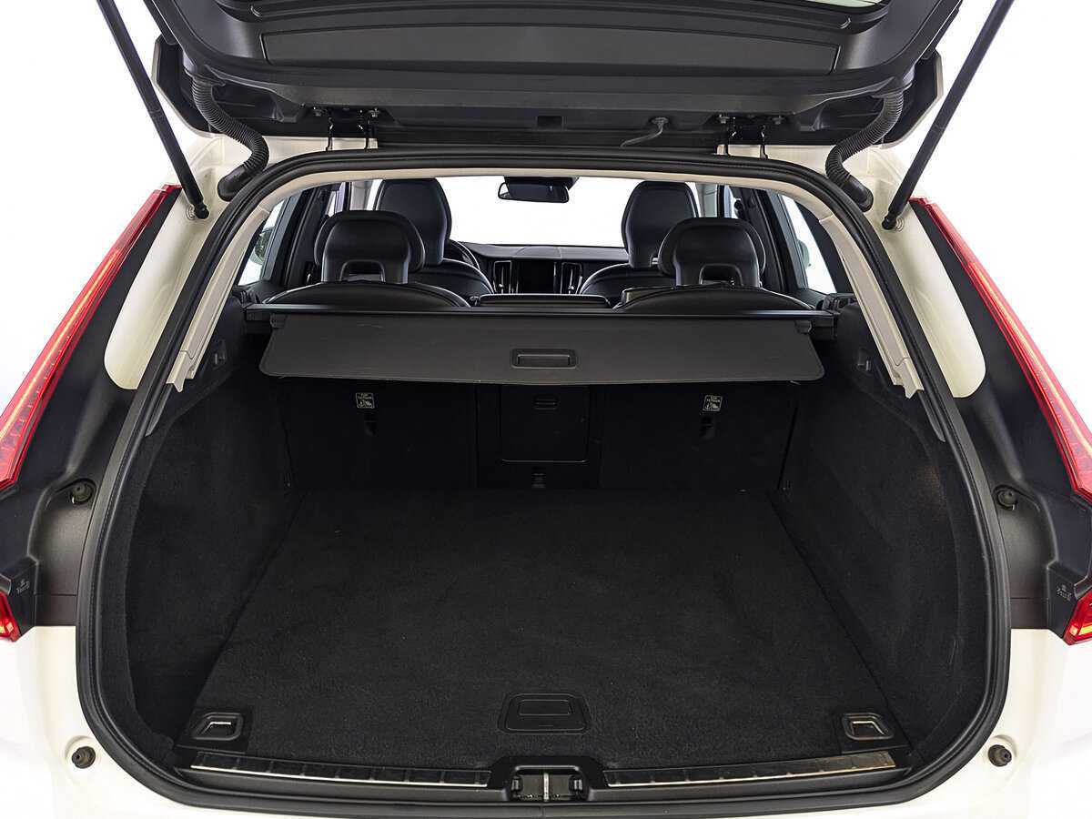 Volvo XC60 2018 года с пробегом. Фото: #9