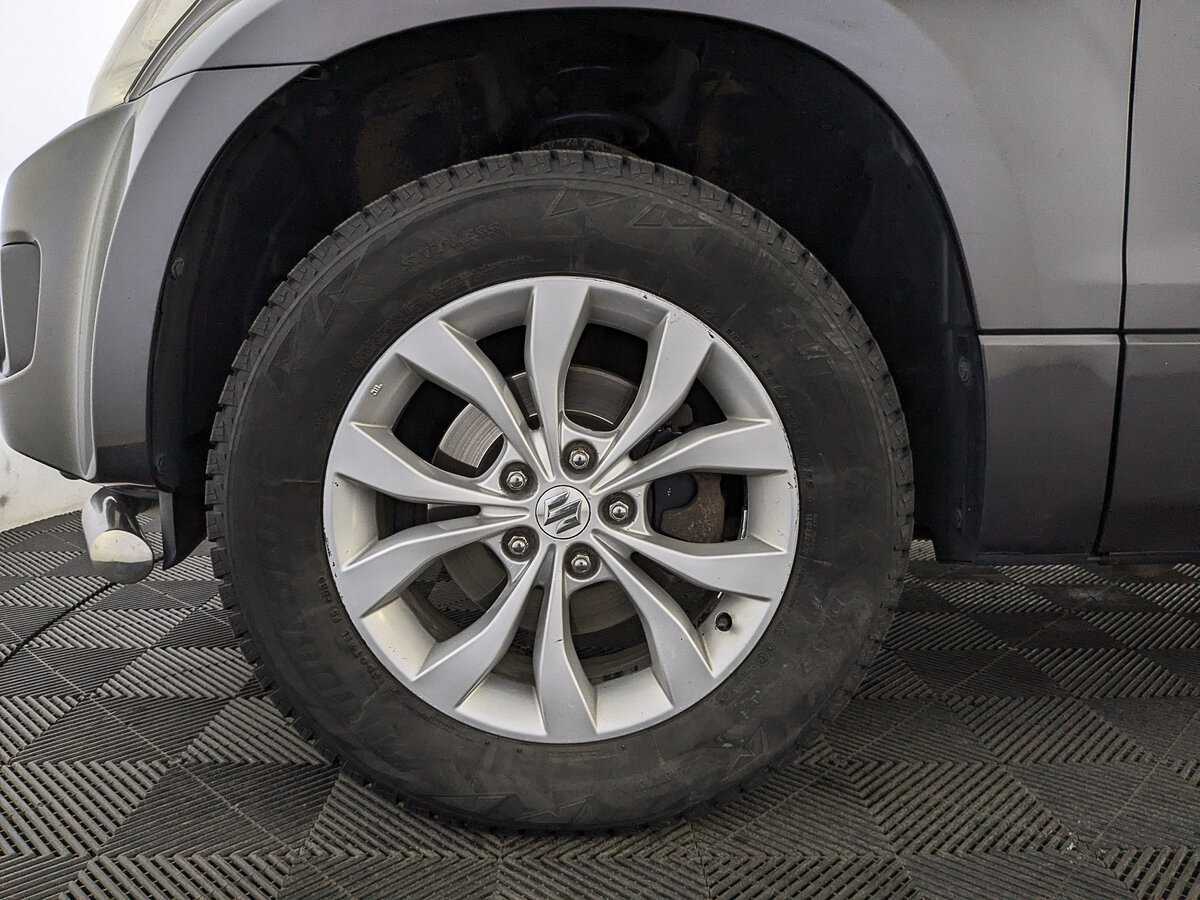 Suzuki Grand Vitara 2013 года с пробегом. Фото: #11