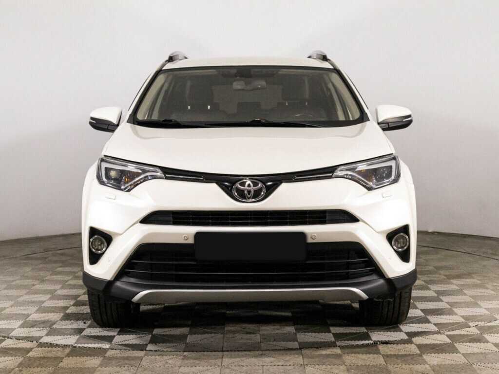 Toyota RAV4 2017 года с пробегом. Фото: #1