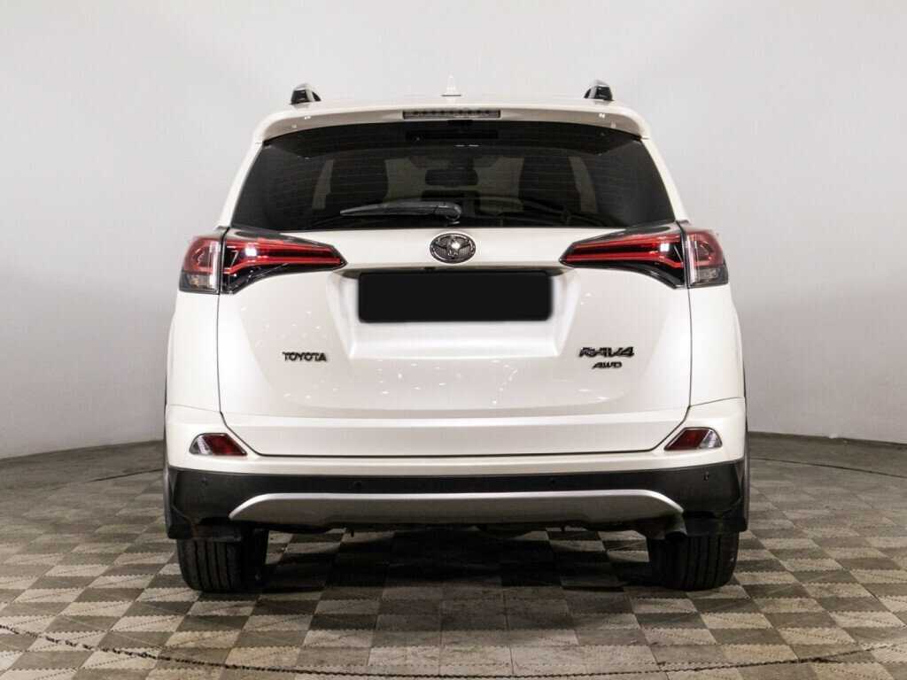 Toyota RAV4 2017 года с пробегом. Фото: #5