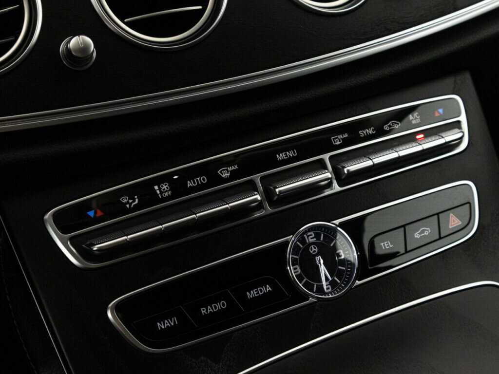 Mercedes-Benz E-Класс 2017 года с пробегом. Фото: #19