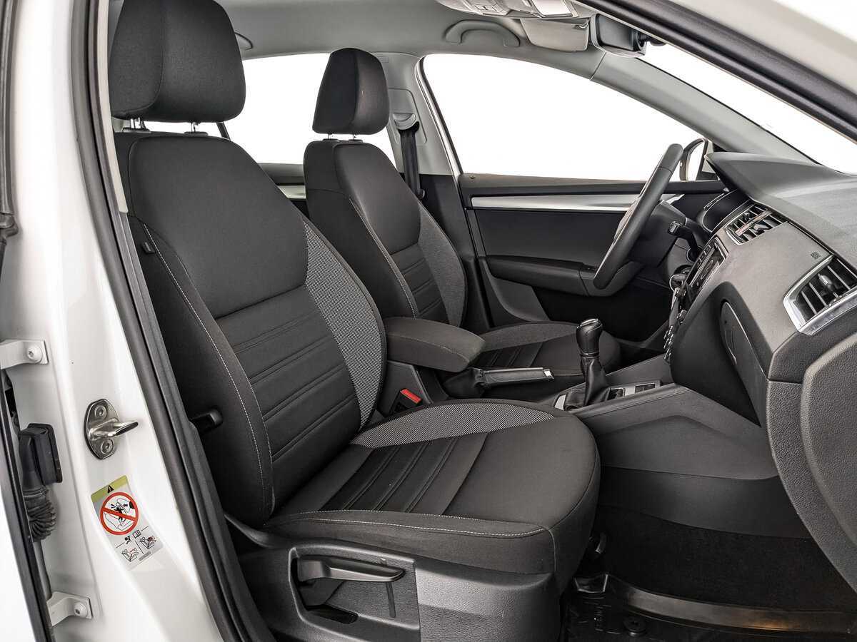 Б/У Шкода Октавия 2019 года. Фото: #22