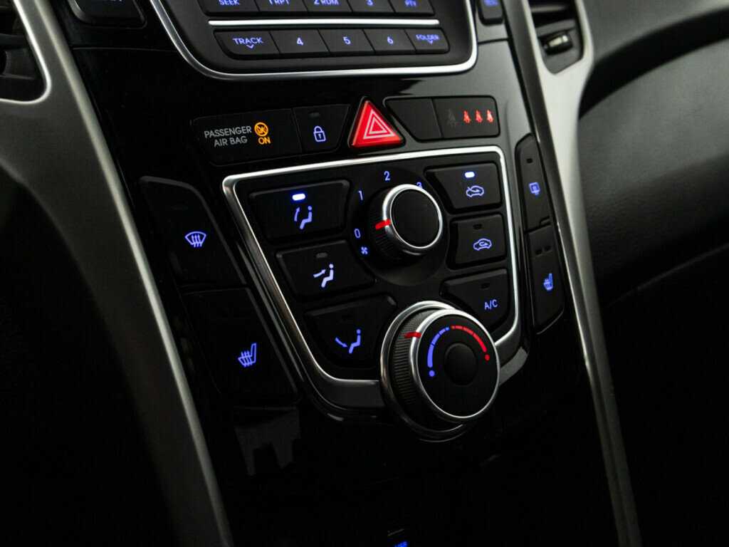 Б/У Хендай ай30 2014 года. Фото: #14