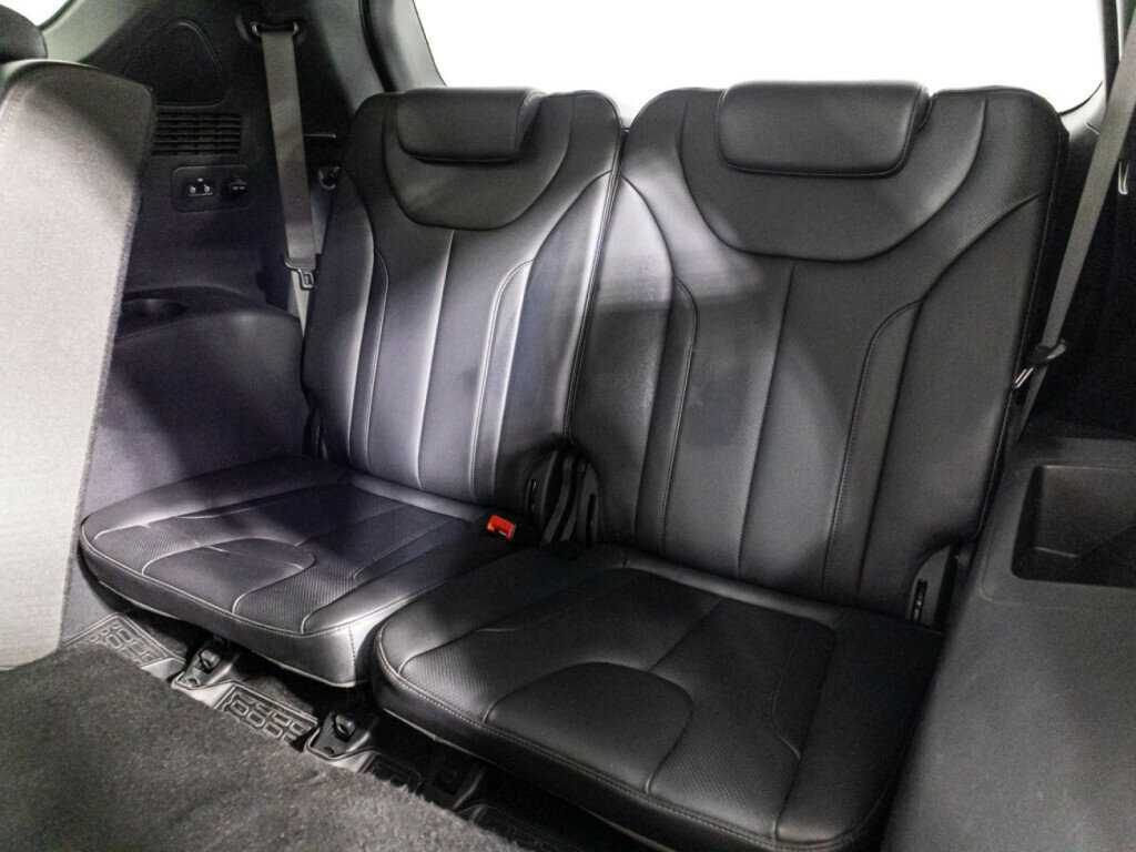 Hyundai Santa Fe 2019 года с пробегом. Фото: #21