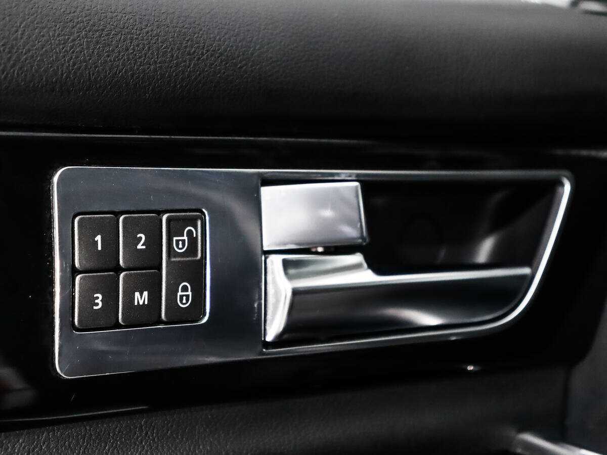 Land Rover Discovery 2013 года с пробегом. Фото: #9