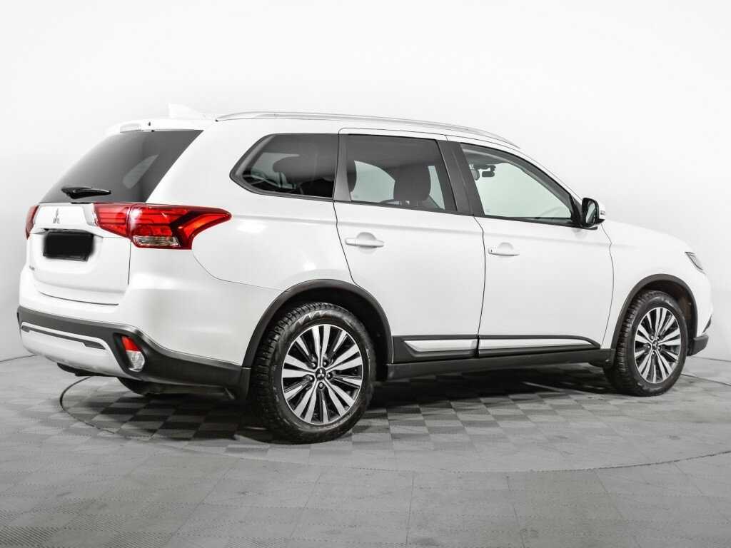 Mitsubishi Outlander 2020 года с пробегом. Фото: #4