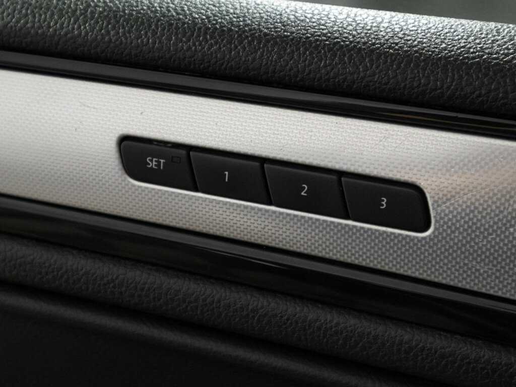 Б/У Фольксваген Туарег 2012 года. Фото: #15