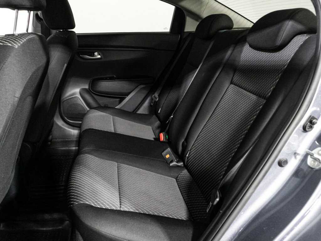 Б/У Киа Рио 2019 года. Фото: #9