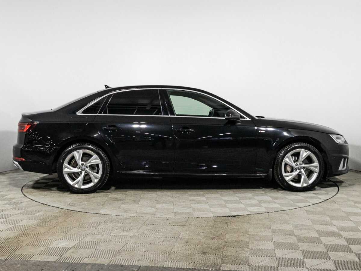 Audi A4 2018 года с пробегом. Фото: #3