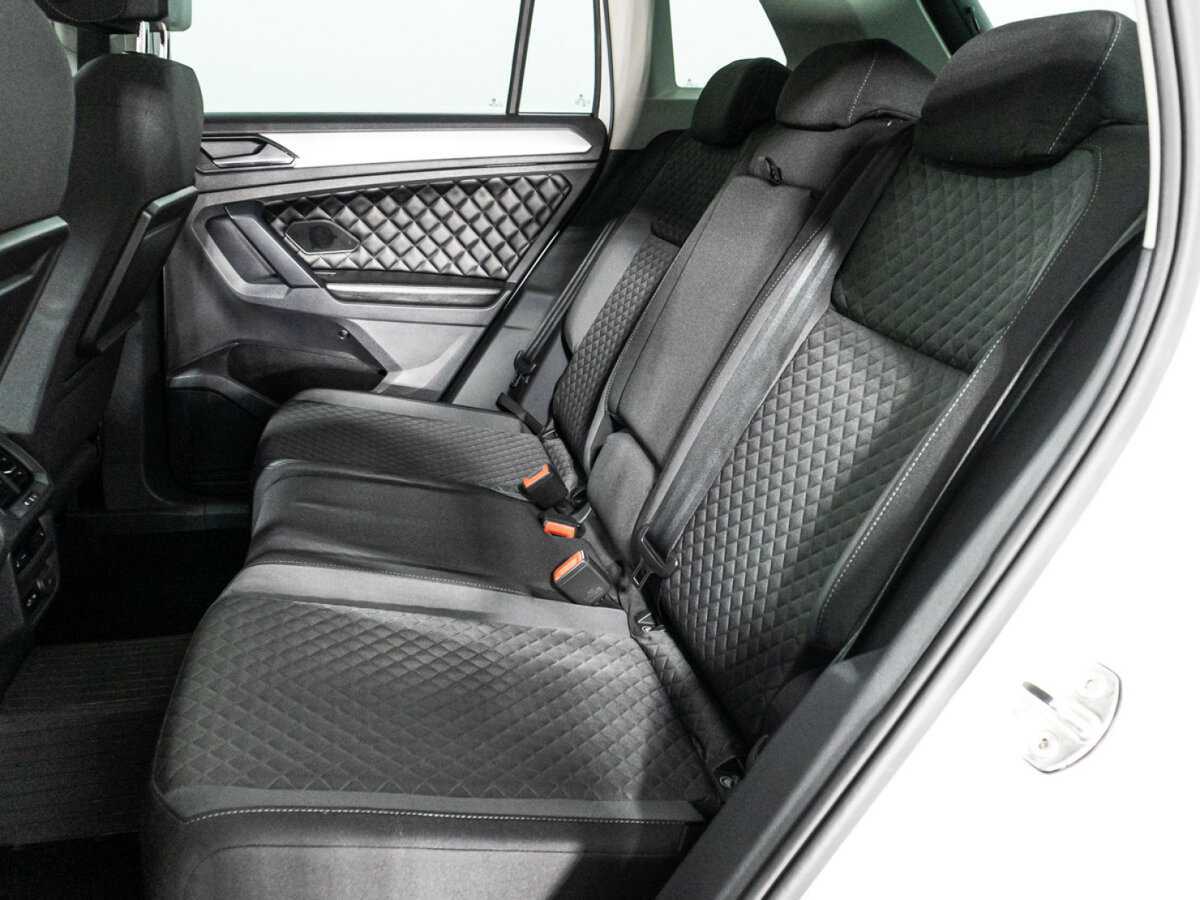 Б/У Фольксваген Тигуан 2018 года. Фото: #8