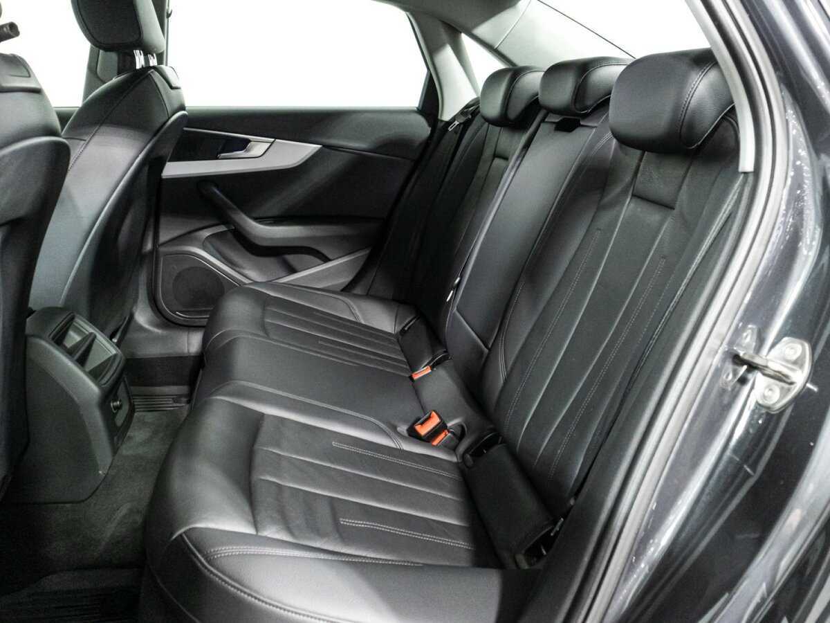 Audi A4 2017 года с пробегом. Фото: #9