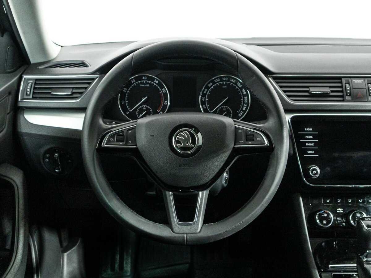 Skoda Superb 2019 года с пробегом. Фото: #19