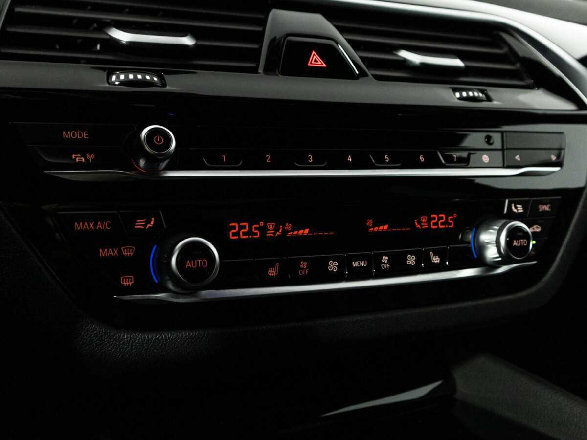 BMW 5 серии 2019 года с пробегом. Фото: #16