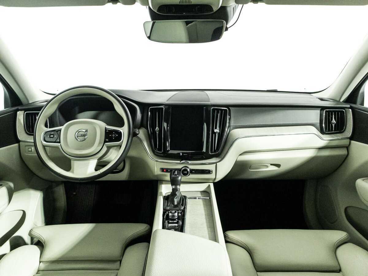 Volvo XC60 2018 года с пробегом. Фото: #12