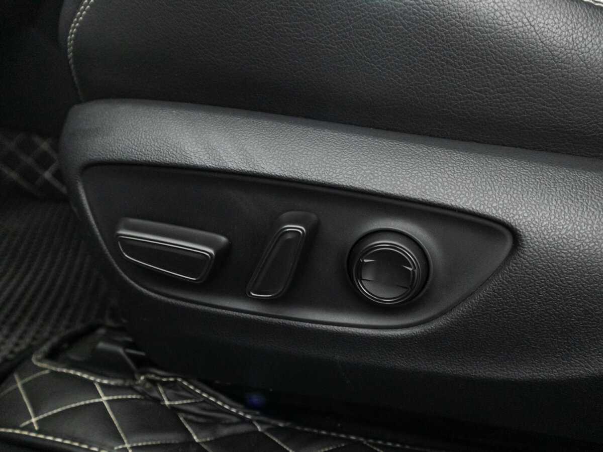 Toyota RAV4 2021 года с пробегом. Фото: #22