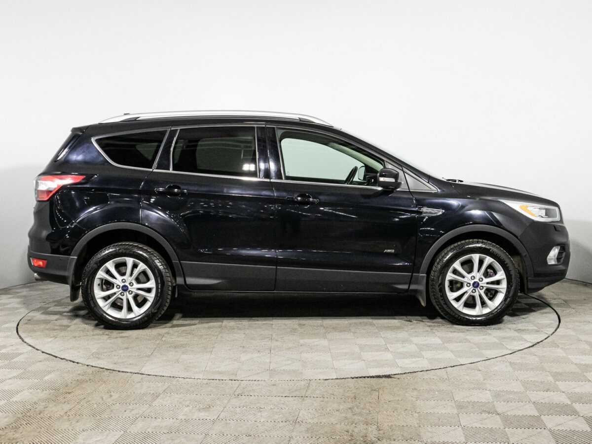 Ford Kuga 2017 года с пробегом. Фото: #3