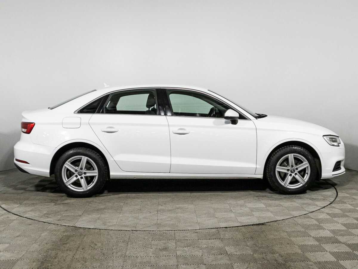 Audi A3 2017 года с пробегом. Фото: #3