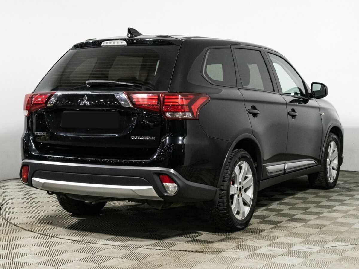 Mitsubishi Outlander 2018 года с пробегом. Фото: #4