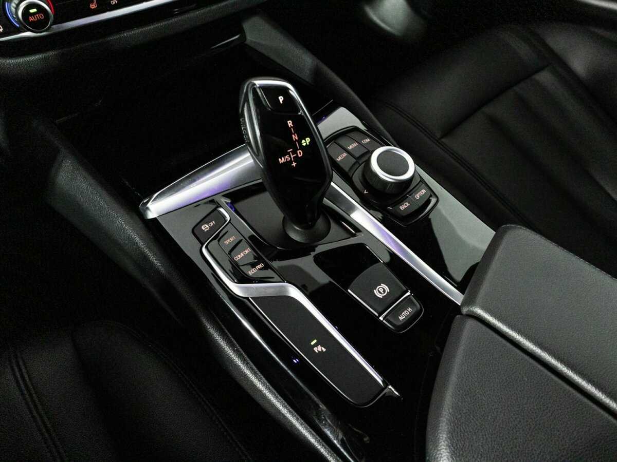 BMW 5 серии 2018 года с пробегом. Фото: #18