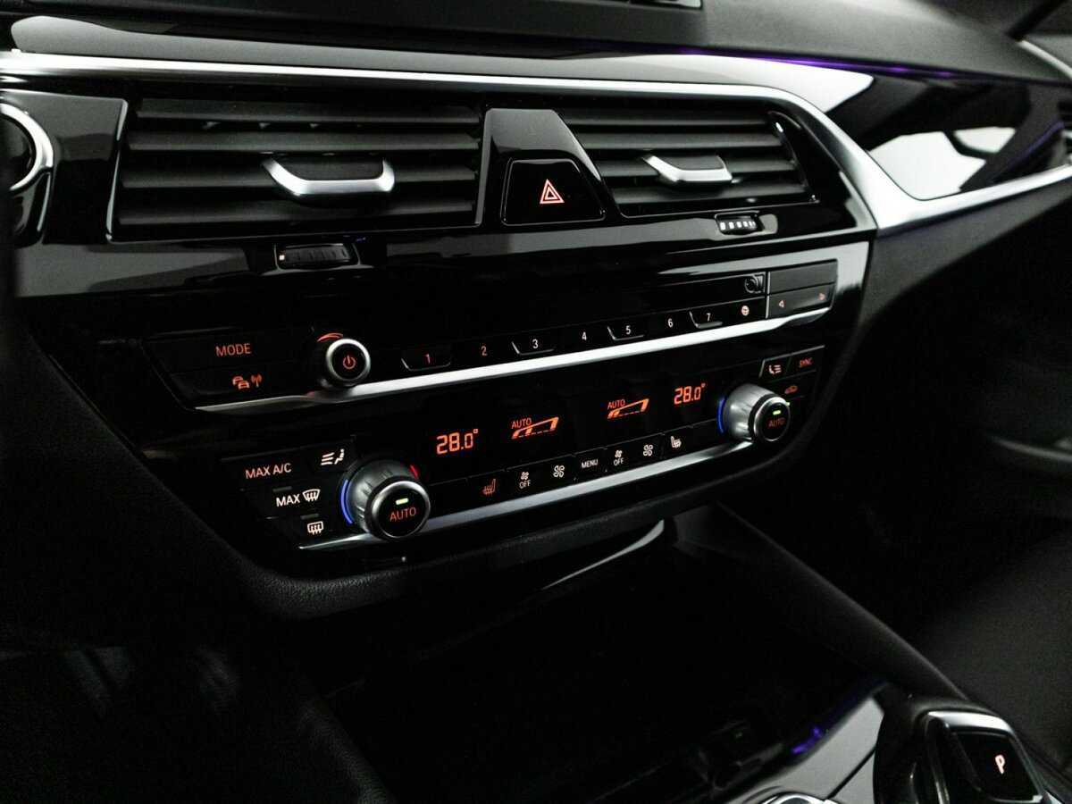 BMW 5 серии 2018 года с пробегом. Фото: #20