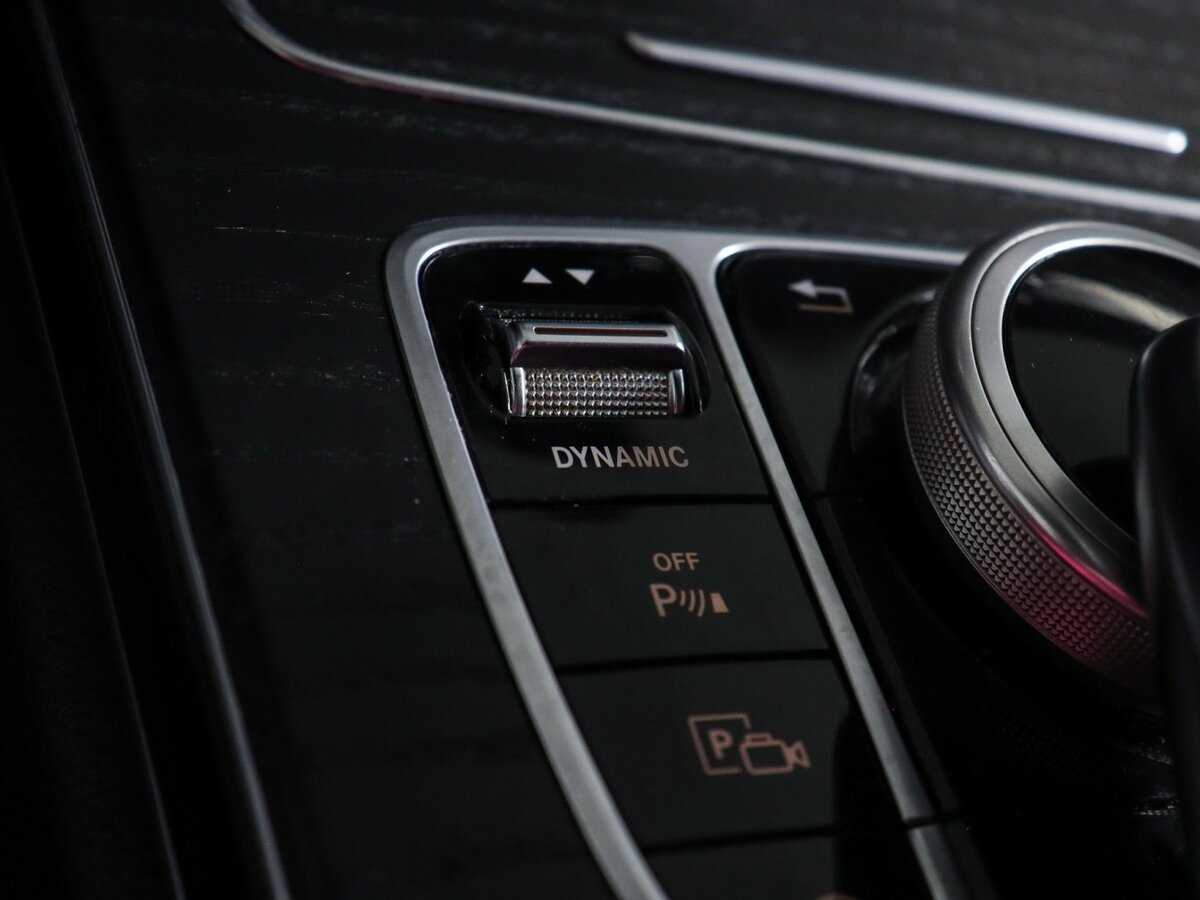 Mercedes-Benz C-Класс 2018 года с пробегом. Фото: #20