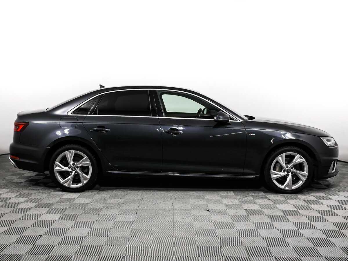 Audi A4 2018 года с пробегом. Фото: #3