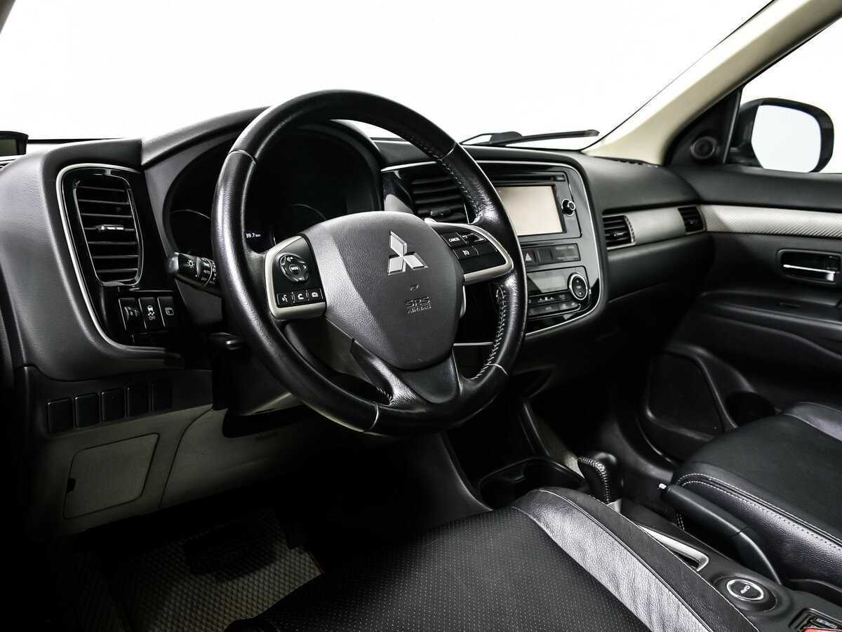 Mitsubishi Outlander 2015 года с пробегом. Фото: #11