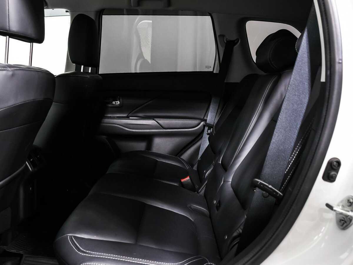 Mitsubishi Outlander 2019 года с пробегом. Фото: #12