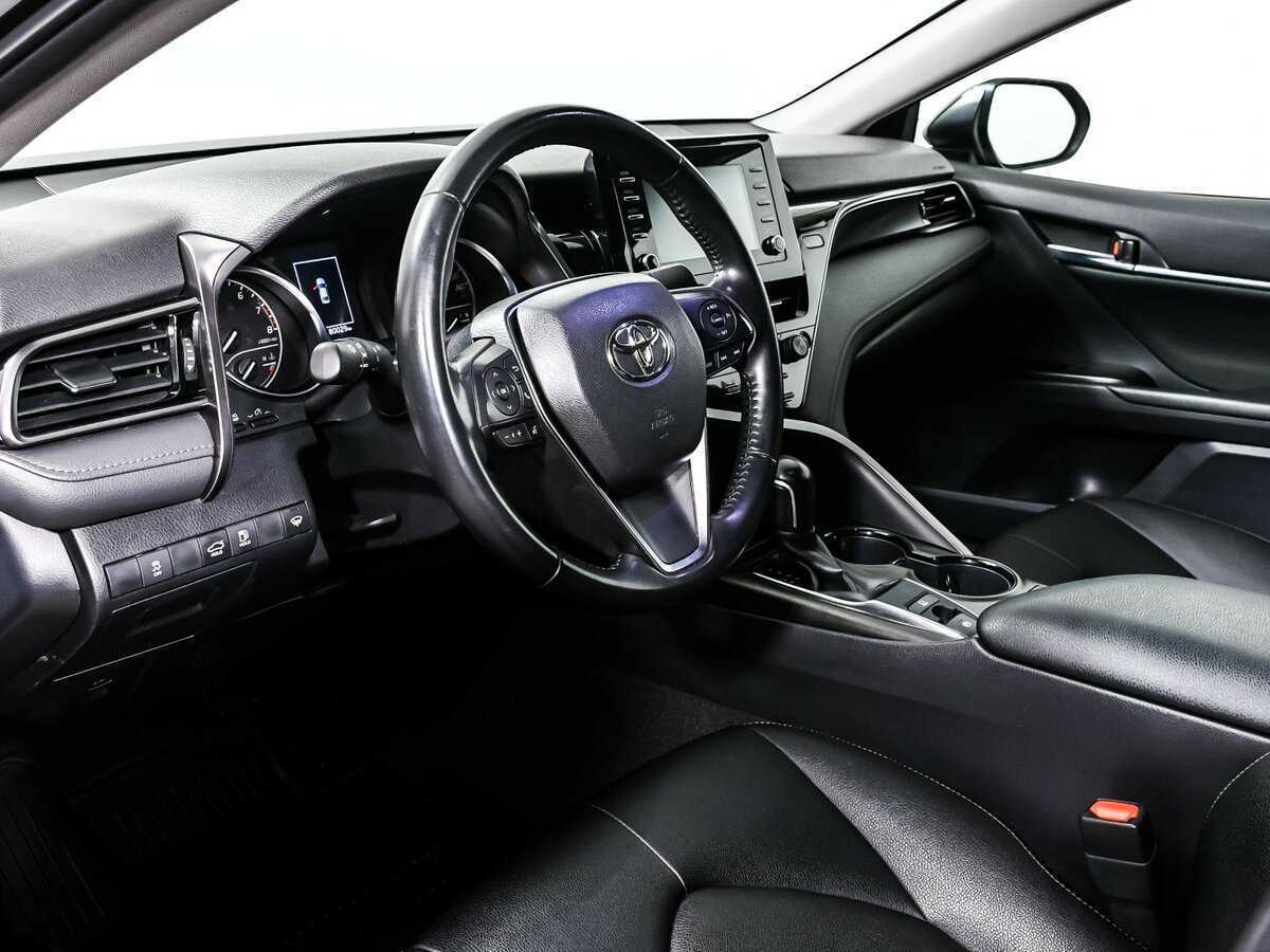 Toyota Camry 2022 года с пробегом. Фото: #11