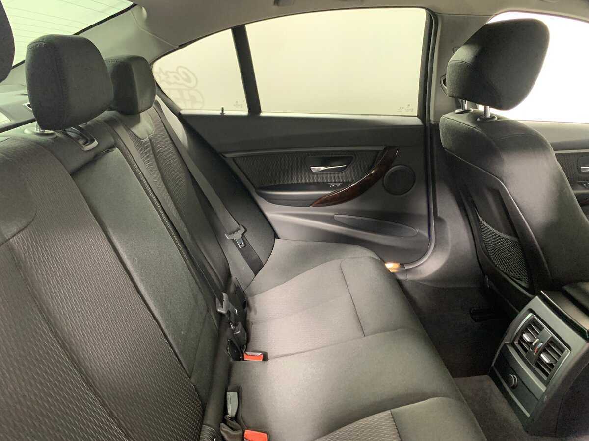 BMW 3 серии 2017 года с пробегом. Фото: #14