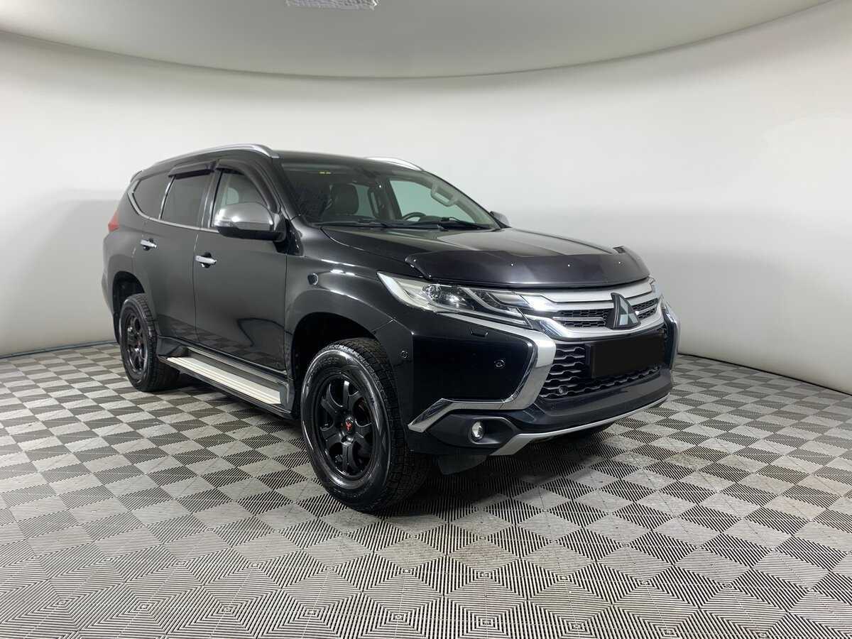 Mitsubishi Pajero Sport 2017 года с пробегом. Фото: #2
