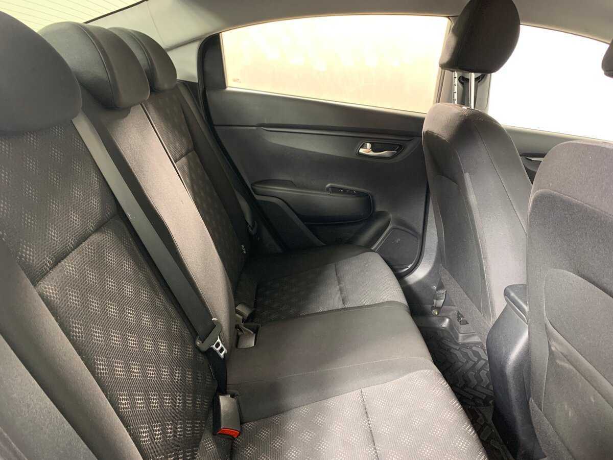 Б/У Киа Рио 2018 года. Фото: #17