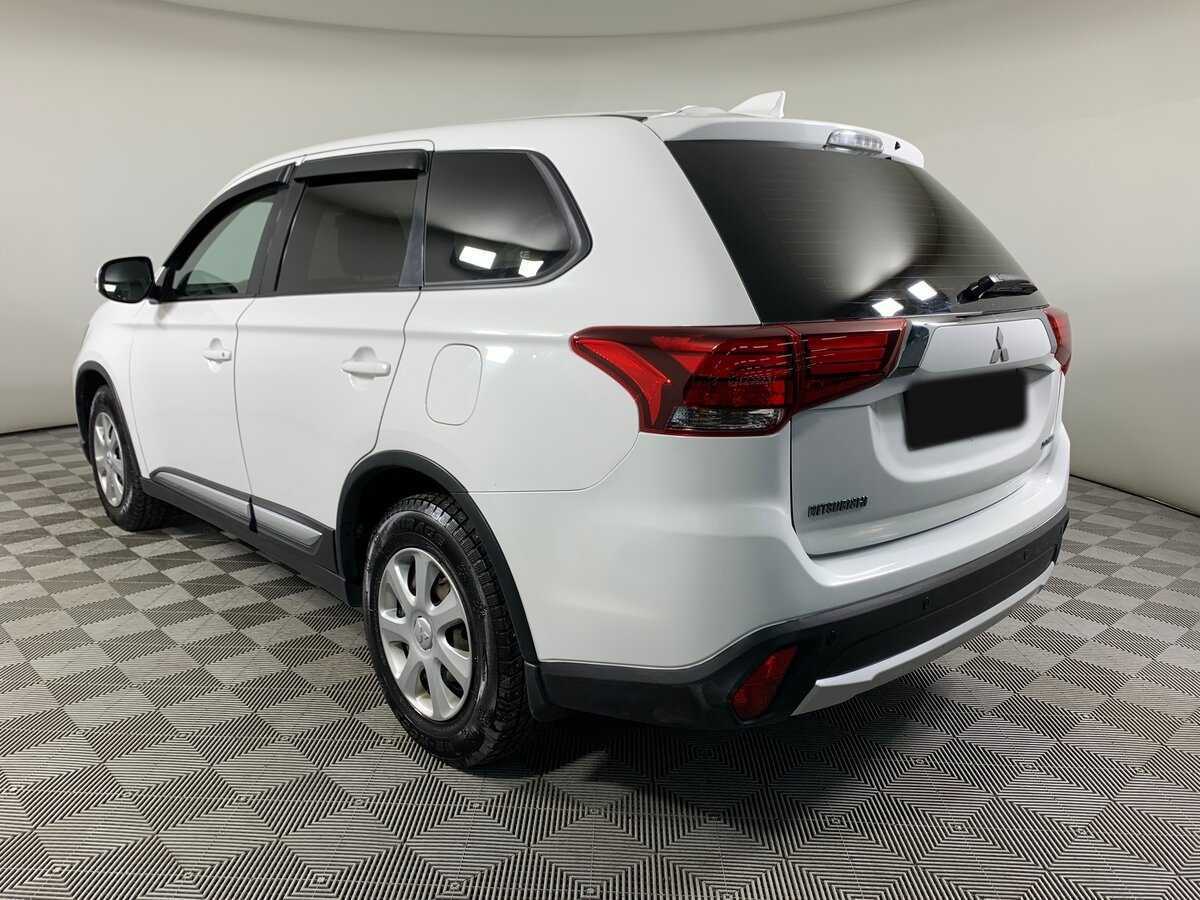 Mitsubishi Outlander 2017 года с пробегом. Фото: #6