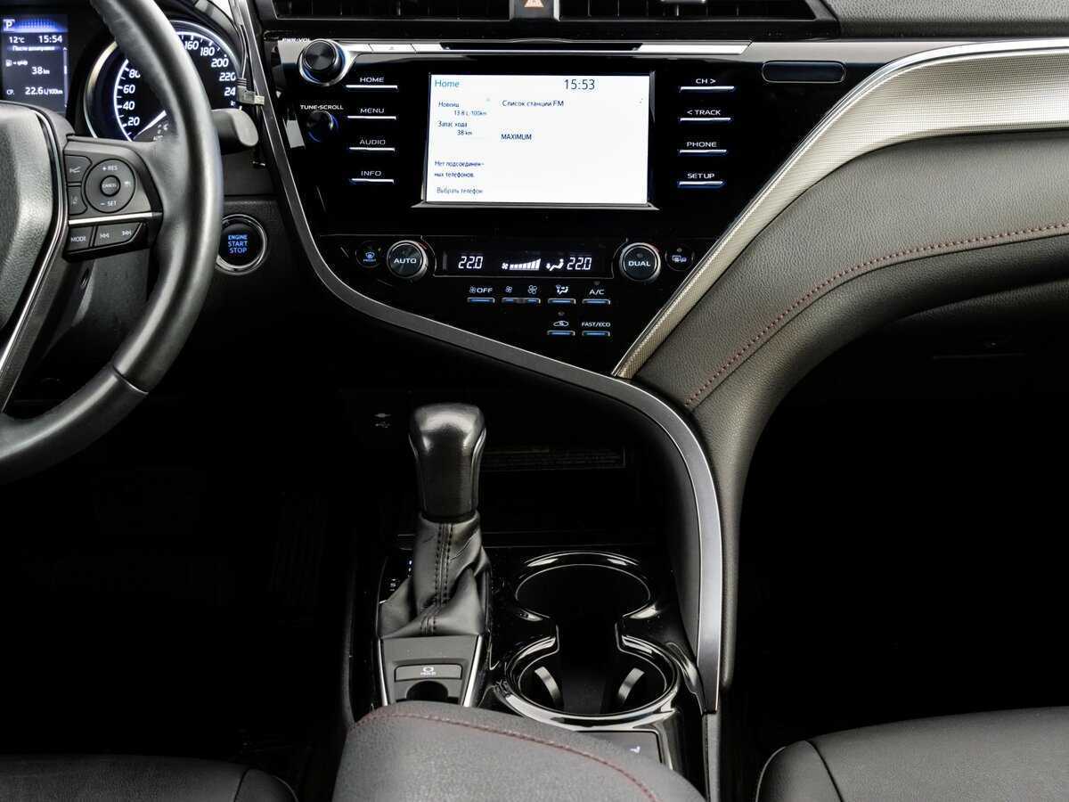 Toyota Camry 2020 года с пробегом. Фото: #9