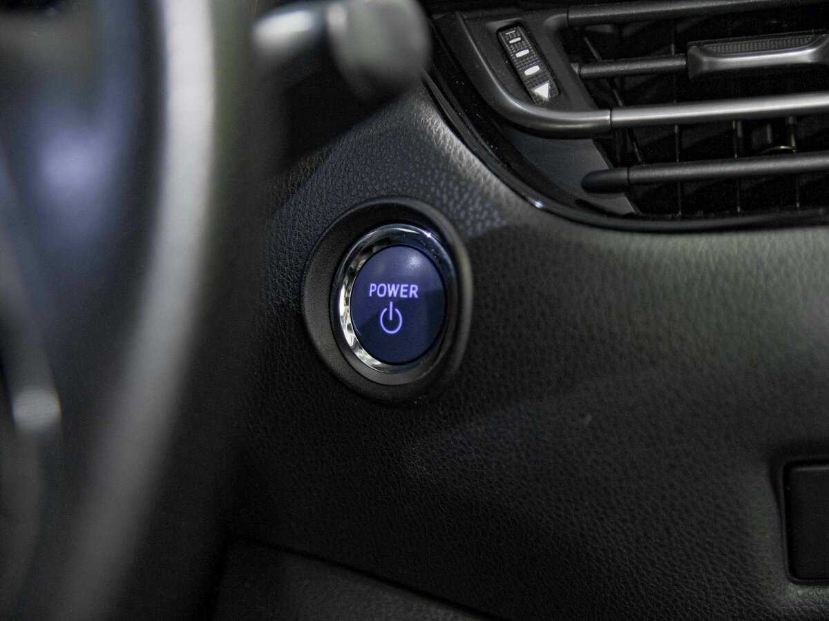 Toyota C-HR 2017 года с пробегом. Фото: #7