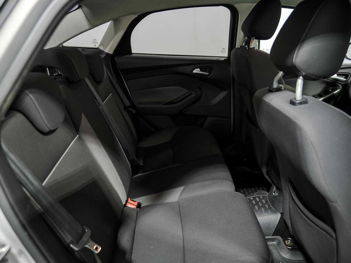 Ford Focus 2012 года с пробегом. Фото: #12