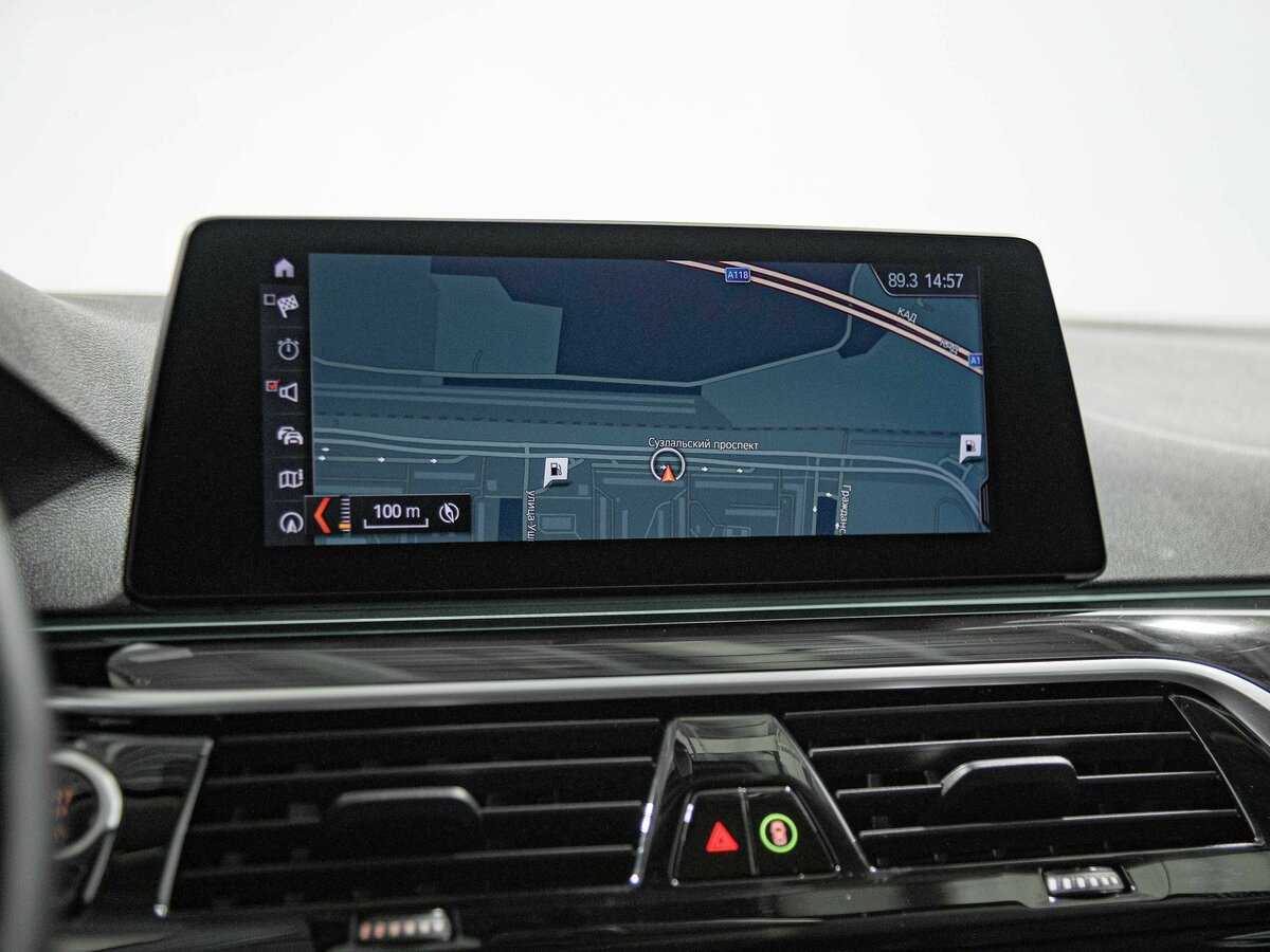 BMW 5 серии 2018 года с пробегом. Фото: #11