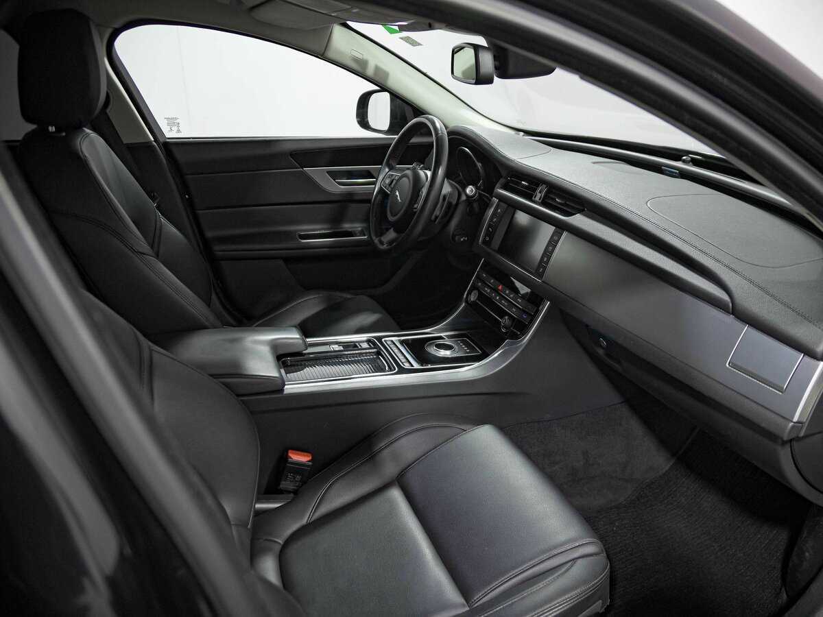 Jaguar XF 2017 года с пробегом. Фото: #18