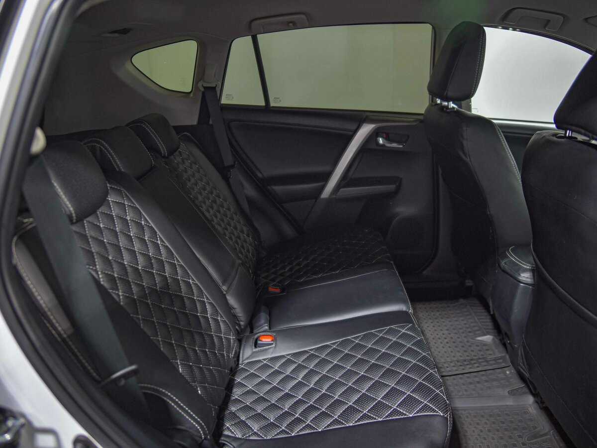 Toyota RAV4 2018 года с пробегом. Фото: #13