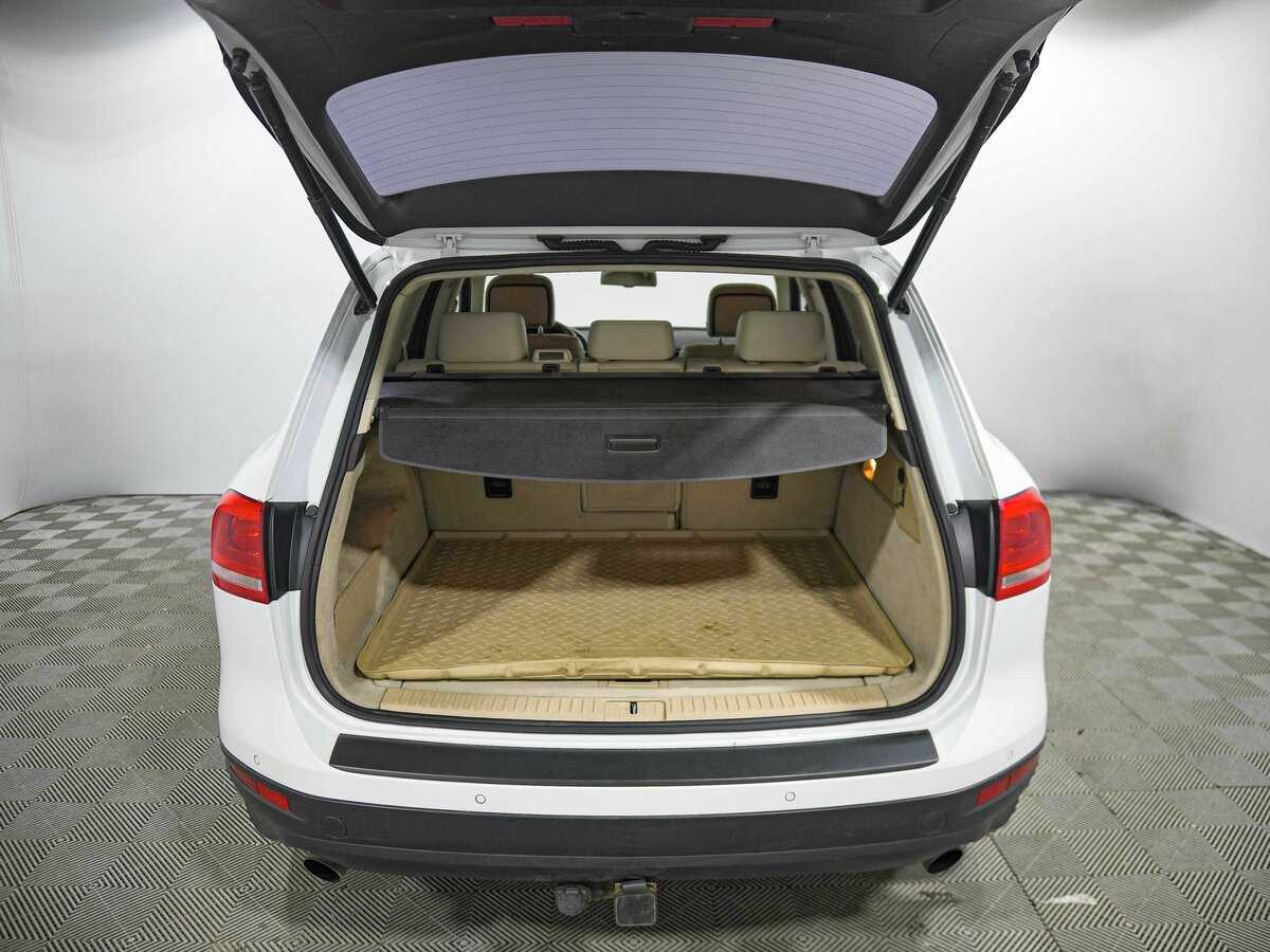 Б/У Фольксваген Туарег 2013 года. Фото: #19