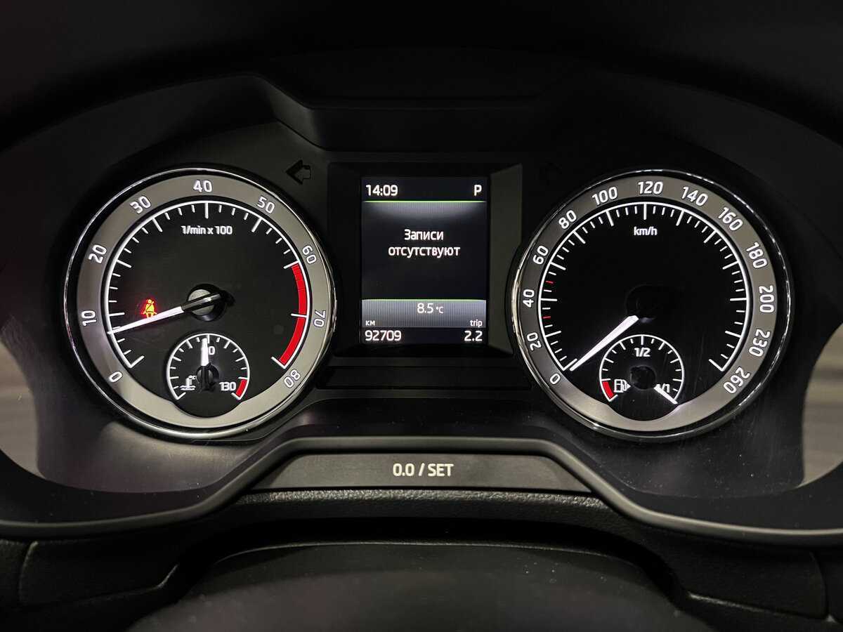 Б/У Шкода Октавия 2017 года. Фото: #12