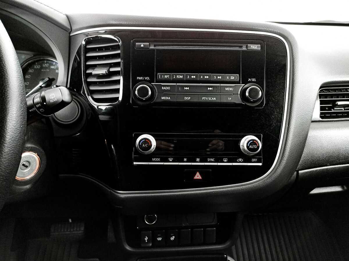 Mitsubishi Outlander 2021 года с пробегом. Фото: #11