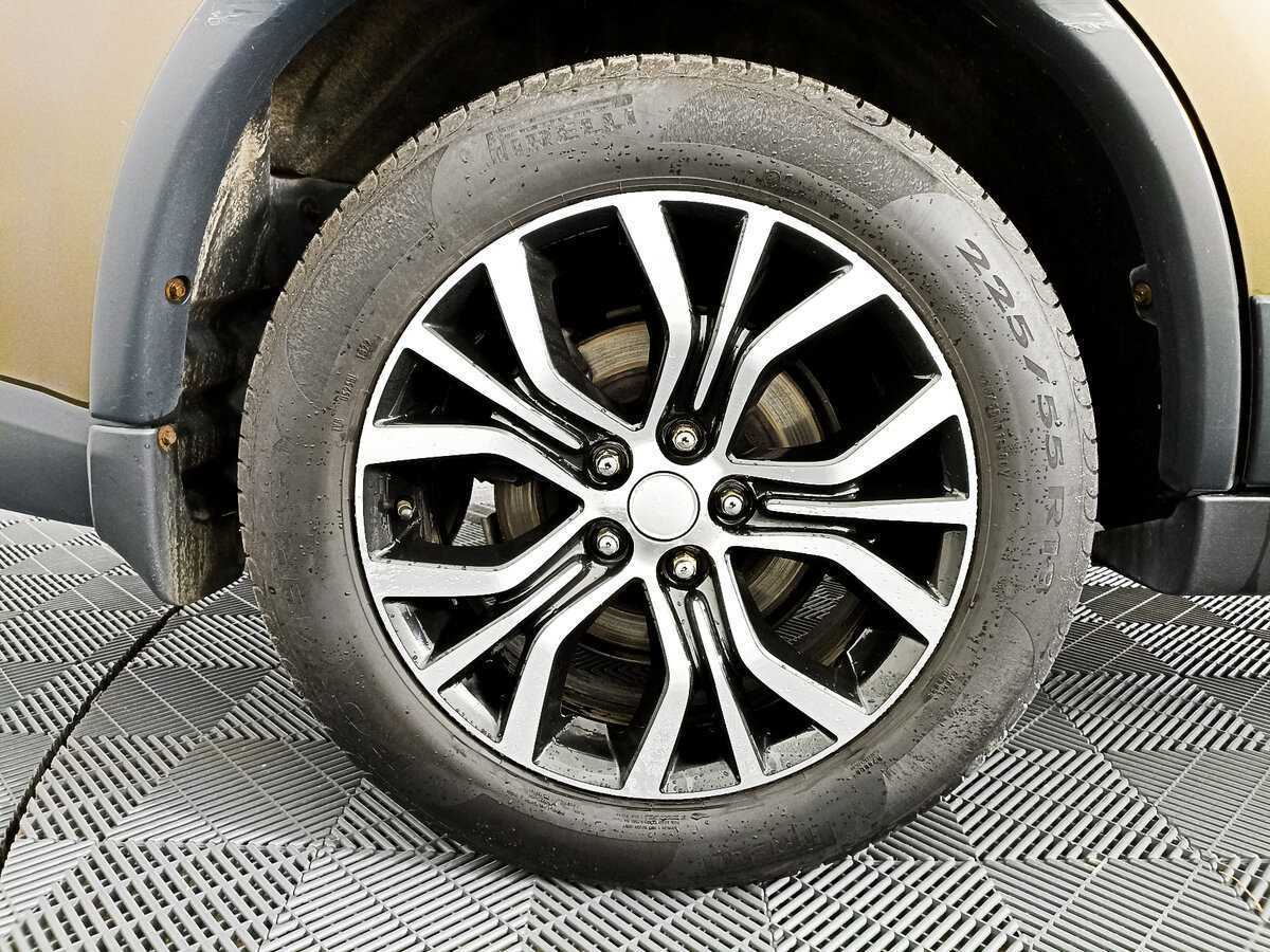 Mitsubishi Outlander 2018 года с пробегом. Фото: #16