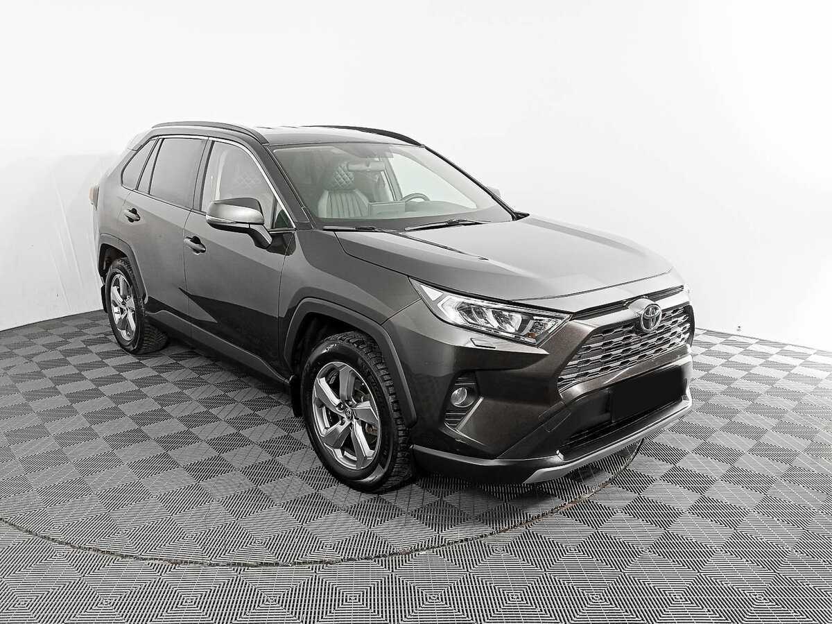 Toyota RAV4 2019 года с пробегом. Фото: #2