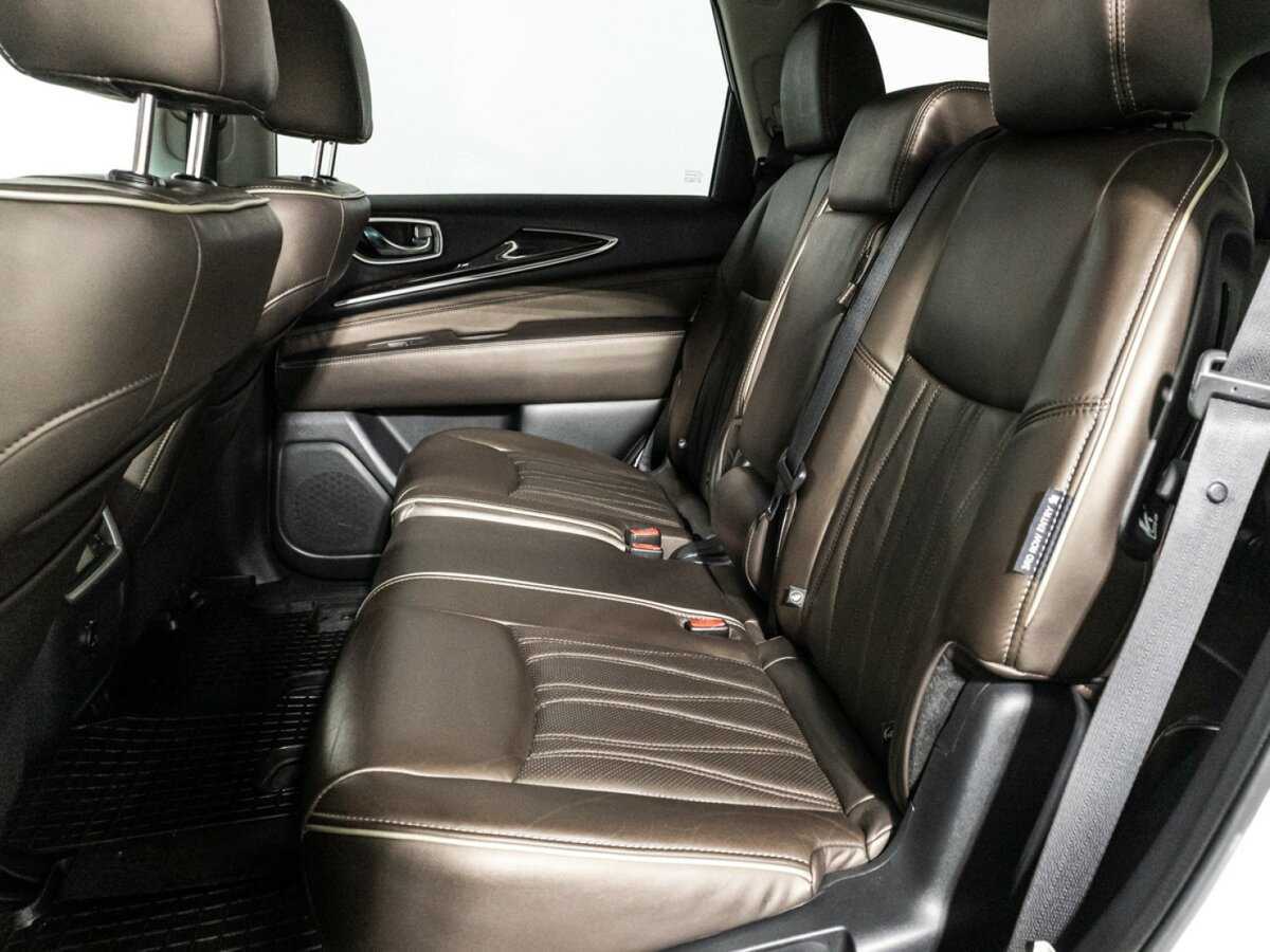Infiniti QX60 2018 года с пробегом. Фото: #9